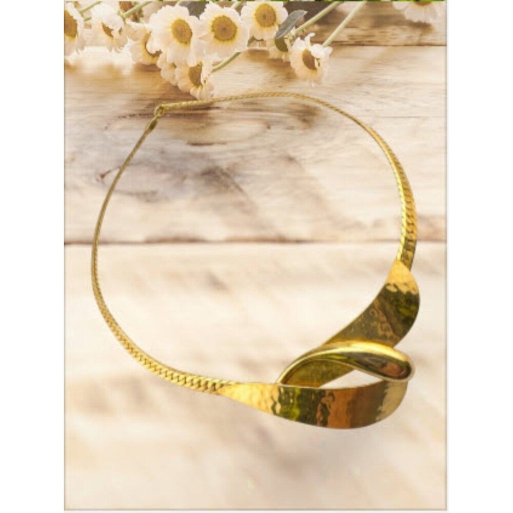 Modernist Gold Tone Knot Necklace Sculptural Collar Choker 16"